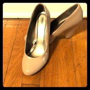 Super comfy cute heels